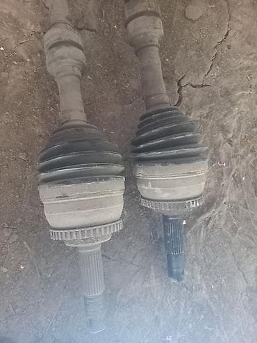 mazda 323 bj: Граната Наружная Nissan Б/у, Япония — 1