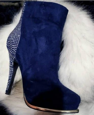 купить женскую обувь больших размеров: Синие ботильоны размер на 36-37 . Одевали всего на 1 час — 1