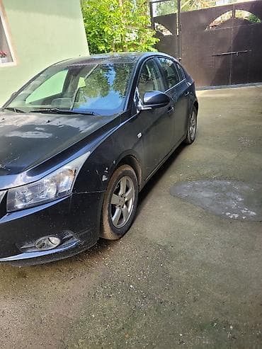 киа карнивал салон: Chevrolet Cruze: 2012 г., Хэтчбэк — 8