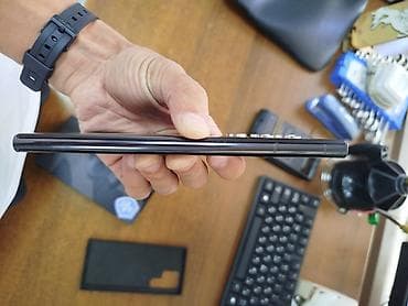 sony 35mm: Samsung Galaxy S22 Ultra (KG Region) Комплектация: - Смартфон Galaxy — 4