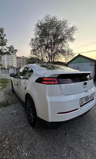 shevrole volt: Chevrolet Volt: 2013 г., Вариатор, Гибрид, Хэтчбэк — 10