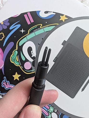 apple magic mouse 2: Планшет, Другой бренд, Б/у, цвет - Черный — 3