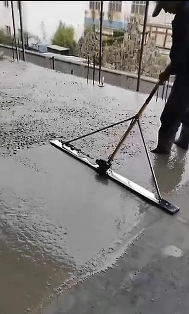 аппарат для заливки стяжки: Аккумуляторная виброрейка для бетона, длина 1 м Назначение: - Быстрое — 7