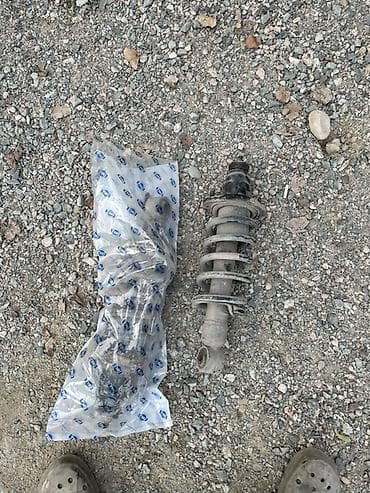 Передний амортизатор Honda 2006 г., Новый, Оригинал, Япония