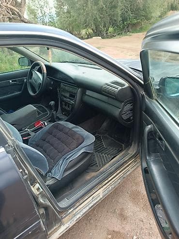 Audi A6: 1996 г., 2.6 л, Кол менен иштөөчү, Бензин, Седан — 3