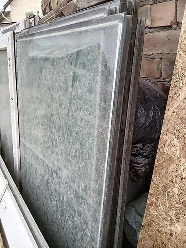 solutions upper: Стеклопакеты (двухкамерные/однокамерные), прямоугольные, без рам. - — 1