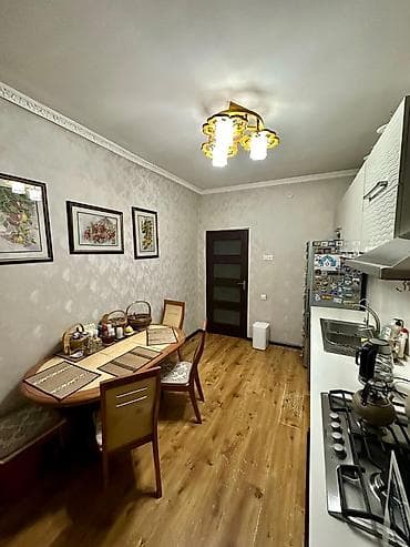 3 комнаты, 68 м², Сталинка, 3 этаж, Евроремонт