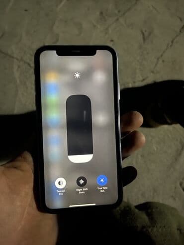 робот пилисос: IPhone 11, Б/у, 64 ГБ, 75 % — 3