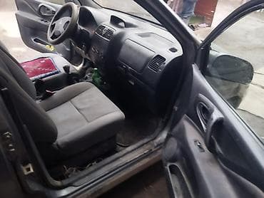 Продажа авто: Mitsubishi Space Star: 2002 г., 1.3 л, Механика, Бензин — 3