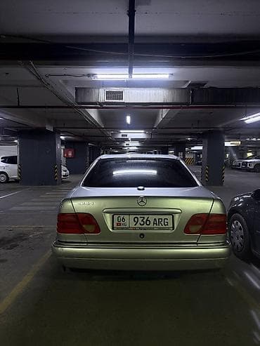 Транспорт: Mercedes-Benz E-Class: 1998 г., 2.4 л, Автомат, Бензин, Седан — 4