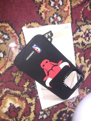 iphone 9 plus: Чехол CASETiFY x NBA для iPhone 14 Pro — Chicago Bulls - — 1