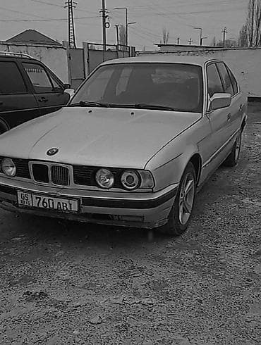 audi 100: BMW 5 series: 1987 г., Седан — 2