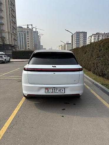 бетон жумуш: Lixiang L7: 2023 г., 1.5 л, Автомат, Гибрид, Кроссовер — 2