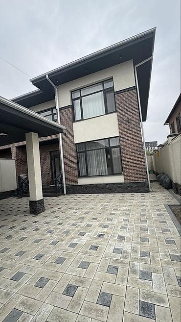 продаётся дом город токмок: Таунхаус, 150 м², 4 комнаты, Агентство недвижимости, Дизайнерский ремонт — 1