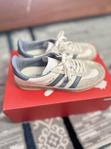 Мырзалардын бут кийими: Обувь одевали 2/3 раза Adidas Gazelle - Модель: adidas Originals — 2