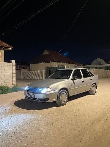 Daewoo Nexia: 2012 г., 1.6 л, Ручные, Бензин, Седан