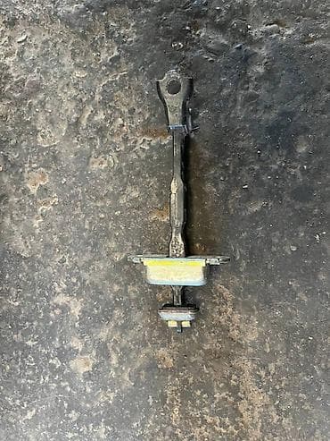 patrol: Nissan Patrol Y61 ограничитель двери, Ниссан Патрол У61 дверной — 2