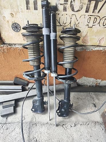 полики тойота ист: Комплект амортизаторов Toyota Оригинал, Япония — 1