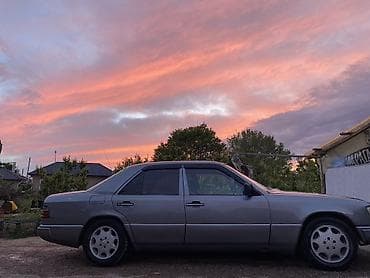Транспорт: Mercedes-Benz W124: 1986 г., 2.6 л, Механика, Бензин, Седан — 2