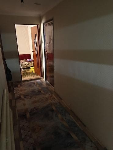 ош жилой дом: Продается 4 ком дом.80 Кв/м - Навес/в длину 30 метров. Сарай 25/5 — 6