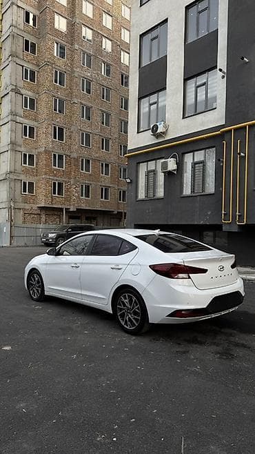 audi 4 2: Hyundai Avante: 2019 г., 1.6 л, Типтроник, Бензин, Седан — 4