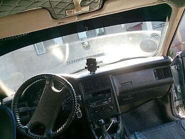 Audi 80: 1987 г., 1.8 л, Механика, Бензин, Седан — 6
