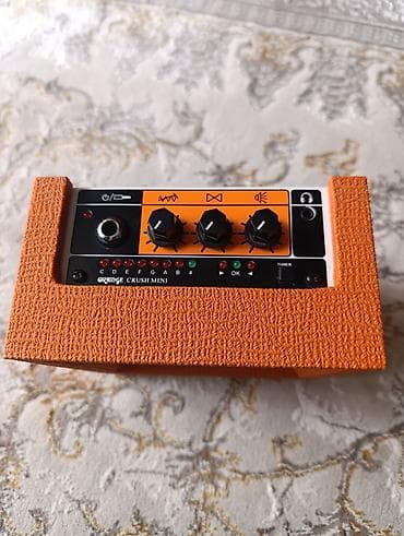 комбик гитарный: 🎸 Orange Crush Mini (как новый) + блок питания Продам мини гитарный — 2