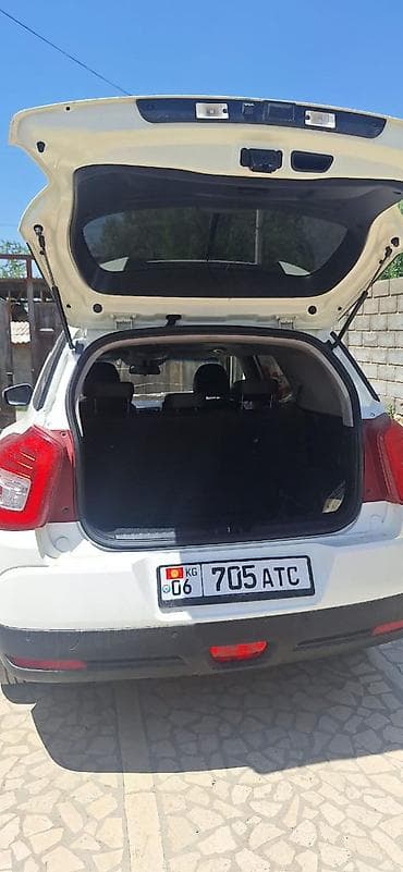 стрела: Ssangyong Tivoli: 2017 г., 1.6 л, Автомат, Дизель, Кроссовер — 4