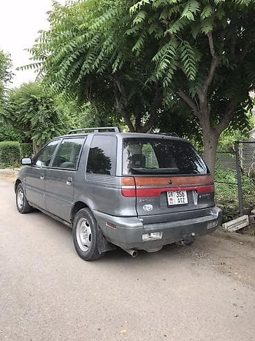 toyta altezza: Mitsubishi Space Wagon: 1992 г., 2 л, Механика, Бензин, Универсал — 8