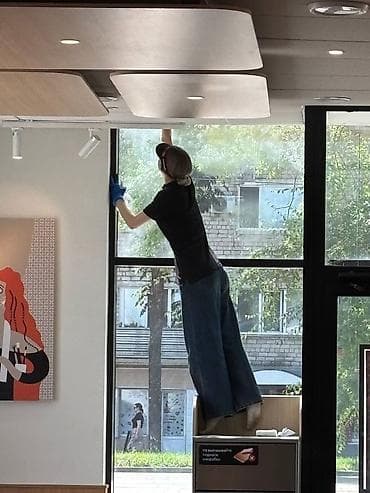 дворник на одиссей: Уборка помещений, | Мойка окон, | Кафе, магазины — 2