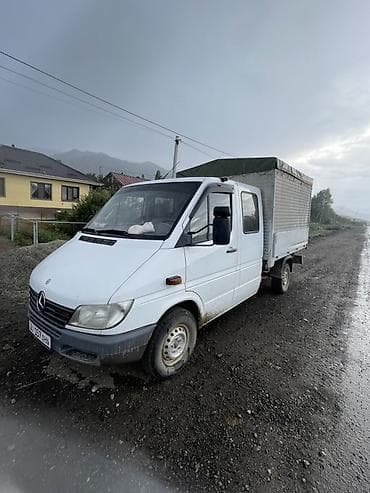 Унаа: Жеңил жүк ташуучу унаа, Mercedes-Benz, Дубль, 2 т, Колдонулган — 3