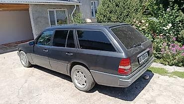 Продажа авто: Mercedes-Benz W124: 1993 г., 2.8 л, Автомат, Бензин, Универсал — 3