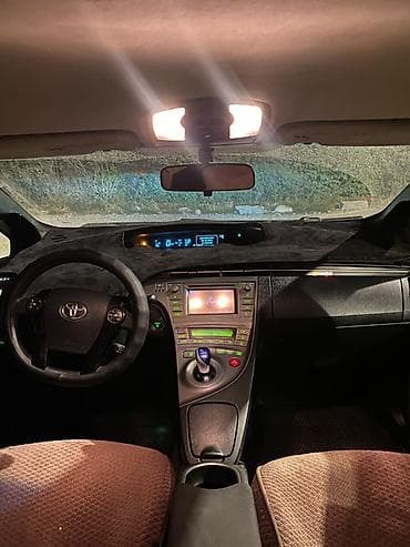 клима: Toyota Prius: 2013 г., 1.8 л, Автомат, Гибрид, Хэтчбэк — 6