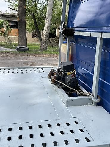 усиленный: Эвакуатор, Mercedes-Benz, 2001 г., Ломаная — 5