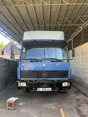 буу зеркало: Жүк ташуучу унаа, Mercedes-Benz — 6