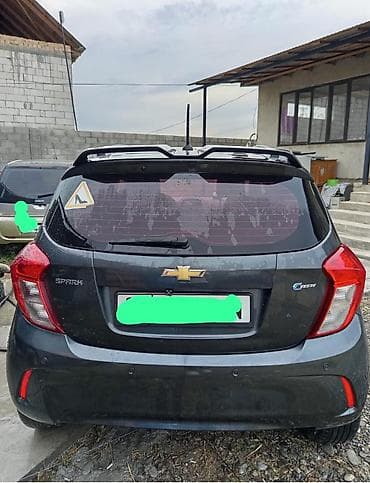 один: Chevrolet Spark: 2016 г., Автомат, Бензин, Хэтчбэк — 7
