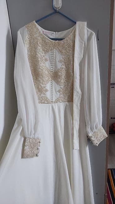 меняю на сапог: Платье SHINESSA (размер XL), молочного цвета. - Материал: легкий — 1