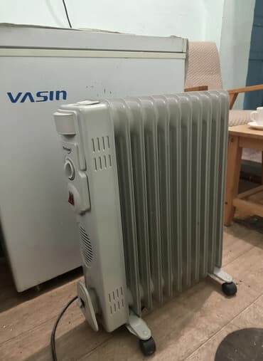 скупка телевизаров: Масляный обогреватель Кол-во секций: 10 и более, Несколько режимов мощности — 1