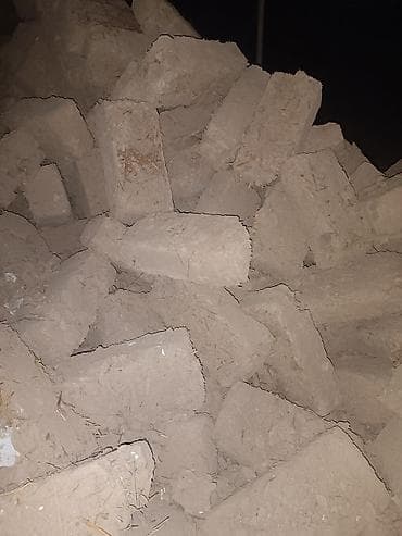 Саманные кирпичи (глиняно-соломенные блоки) ещё договоримся по сине