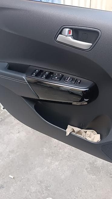Продажа авто: Kia Picanto: 2019 г., Автомат, Газ, Хэтчбэк — 7