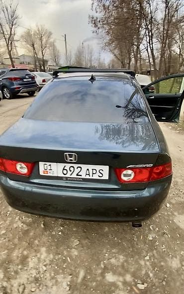 пасса: Honda Accord: 2004 г., Бензин, Седан — 5