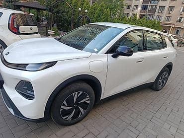 hongqi e: Changan Qiyuan Q05: 2026 г., Электромобиль, Кроссовер — 3