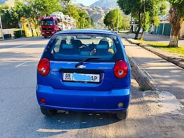 Chevrolet Spark: 2008 г., 0.8 л, Механика, Бензин, Хэтчбэк