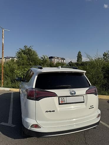 key: Toyota RAV4: 2017 г., 2.5 л, Автомат, Гибрид, Кроссовер — 2