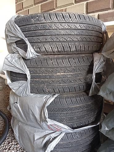 крышка запаски: Летние шины 235/60 R18 103H, комплект из 4 шт. - Размер: 235/60 R18 - — 2