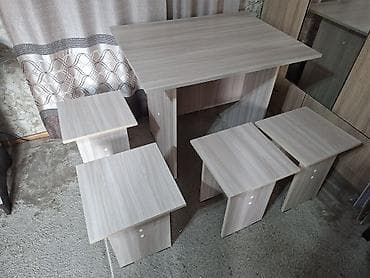 study table: Продаю новый кухонный стол с 4 табуретами. размер стола 90см на 70см — 7