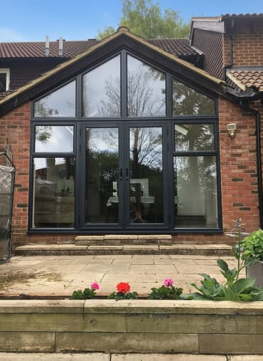 кухиний стол стул: Пластиковое окно на заказ, Тип окна: Витражные, Панорамные, Стандартные, Декоративные особенности: Другие особенности, Бесплатная установка, Без рассрочки — 1