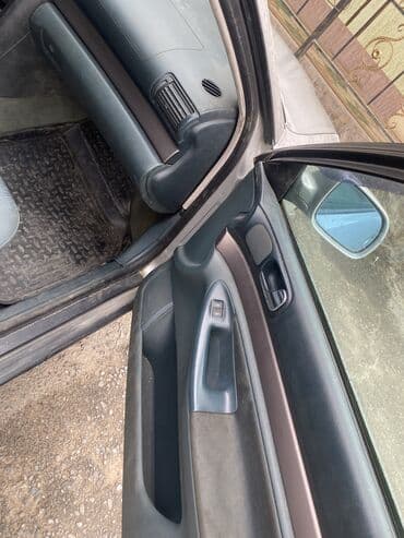 фольксваген кадди: Audi A4: 1995 г., 1.6 л, Бензиновая, Седан — 8