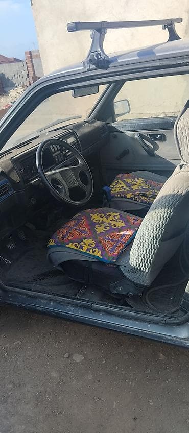 авто жетта: Volkswagen Golf: 1989 г., 1.8 л, Ручные, Бензин, Хэтчбэк — 7