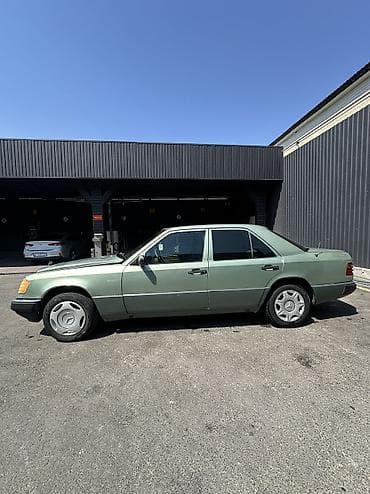 капот на w124: Mercedes-Benz W124: 1990 г., 2.3 л, Механика, Бензин, Седан — 2